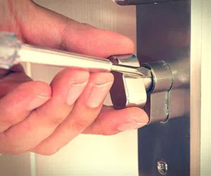 community Locksmith Store Milwaukee, WI 414-540-8559 - lock-locksmiths