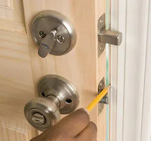 community Locksmith Store Milwaukee, WI 414-540-8559 community Locksmith Store Milwaukee, WI 414-540-8559 - unlock-door